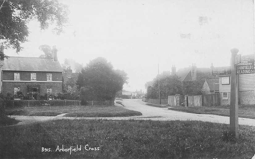 Arborfield Cross, with School Road to the left
