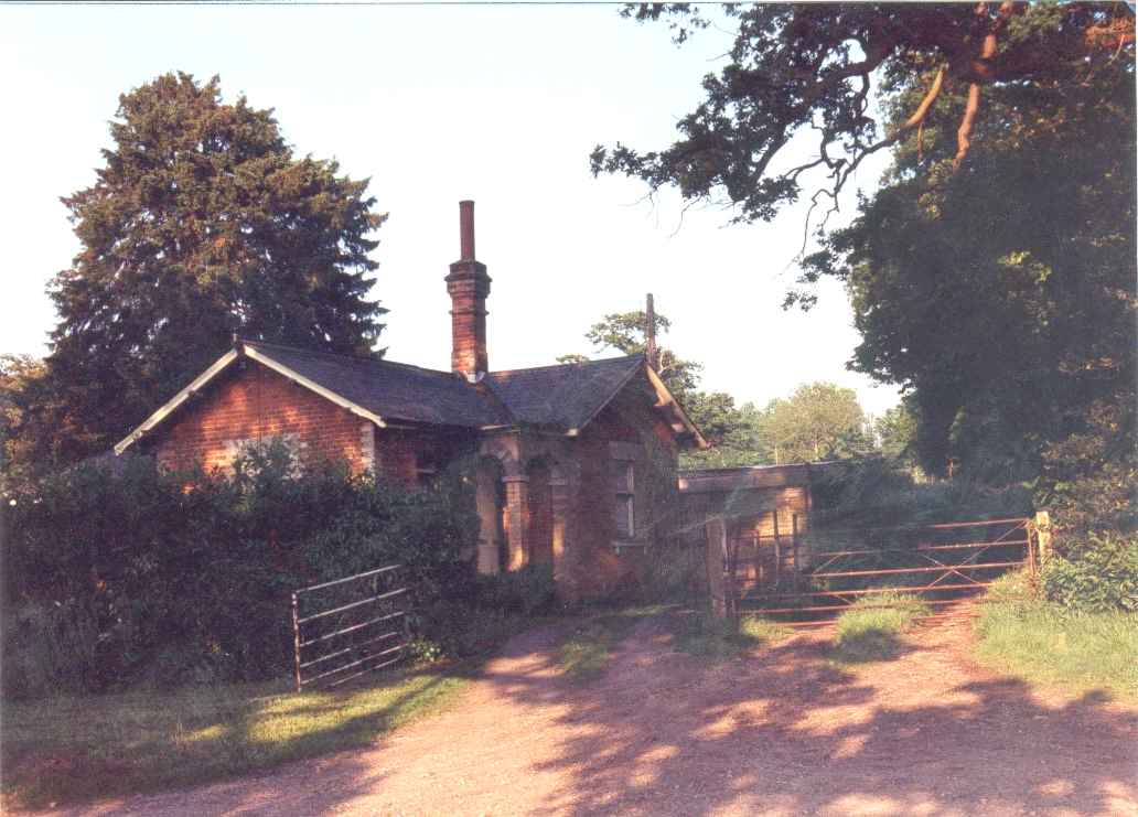 Newlands Lodge on Sindlesham Road